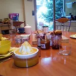 Chez Frederique Et Norbert B&B Mogneneins